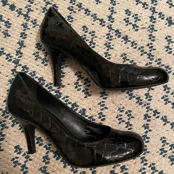 ANTONIO MELANI Shoes Antonio Melani Pumps Worn Only A Few Times